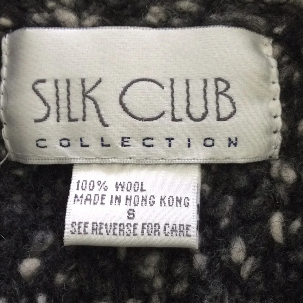 Women’s Silk Club Collection Jacket size S made of 100% wool.    #423